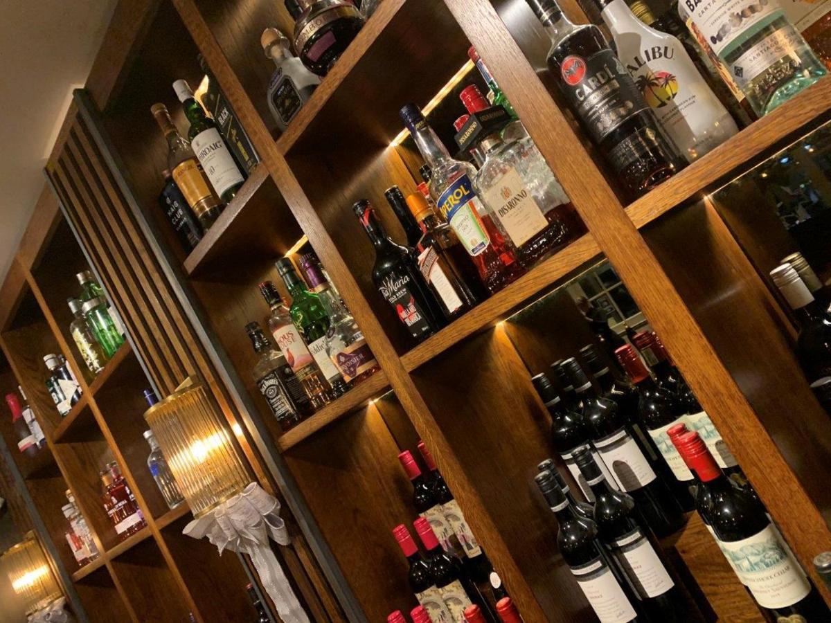 Harper's Steakhouse With Rooms, Locanda Haslemere